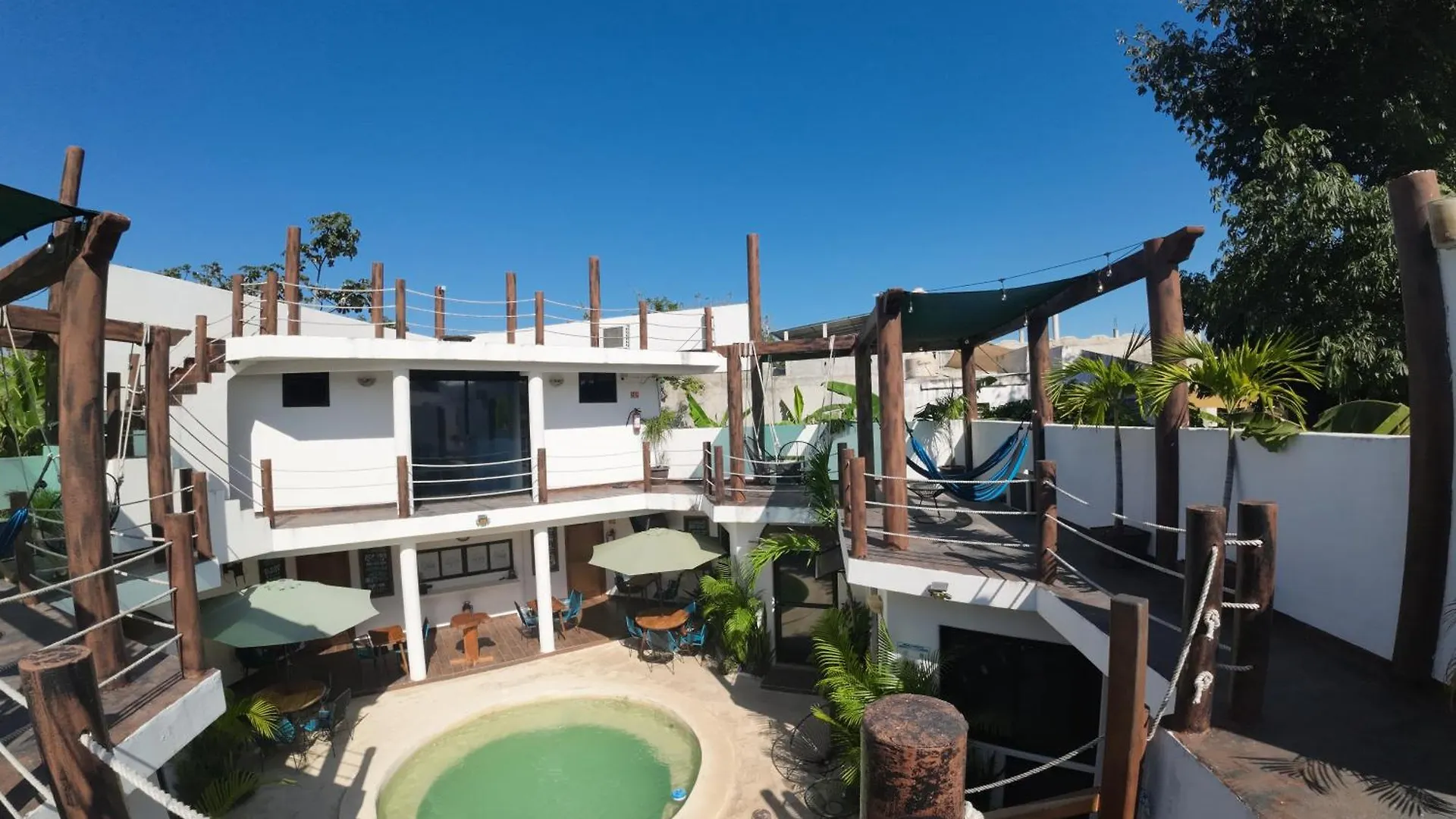 ***  Ade Hotel Bacalar México